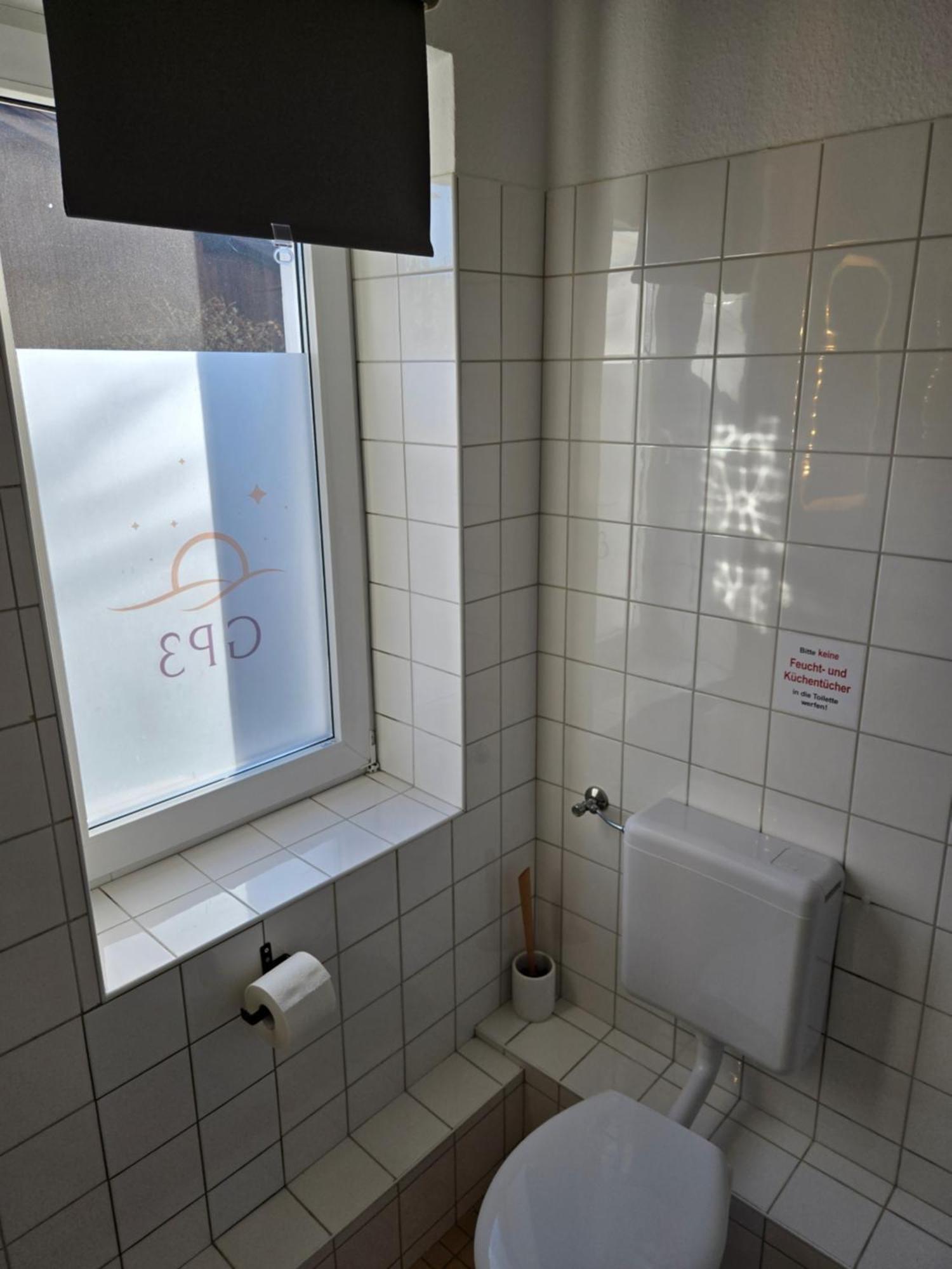 Pension Gp3, Zimmer Mit Kochnische Und Duschbad Vor Den Toren Berlins Dallgow-Doeberitz Luaran gambar